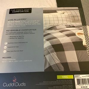 Cuddl Duds king comforter (The cozy soft comforter) reversible
